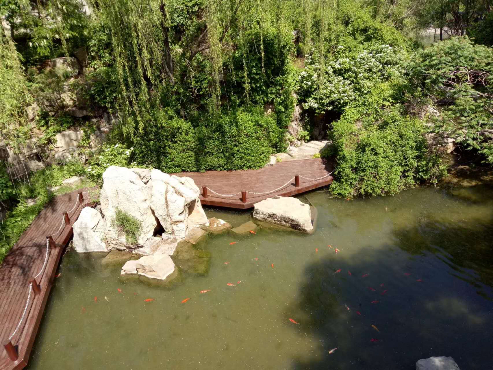 Inside view of Cui Ping Mountain Guest House, we took some photos here during the pick-up