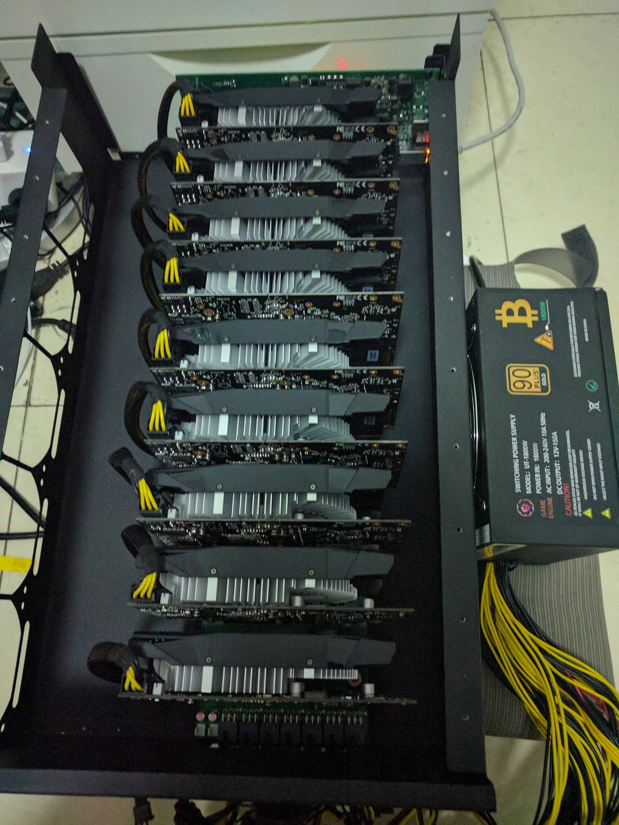 9-card 980 dedicated mining card and mining machine box (top view)